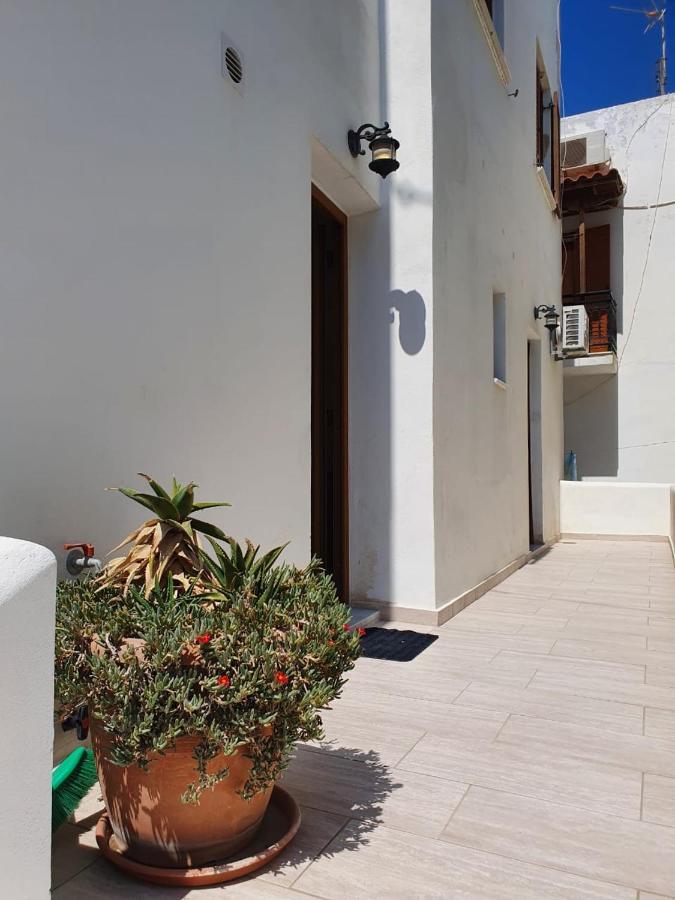Mevi Apartments Naxos City Eksteriør billede